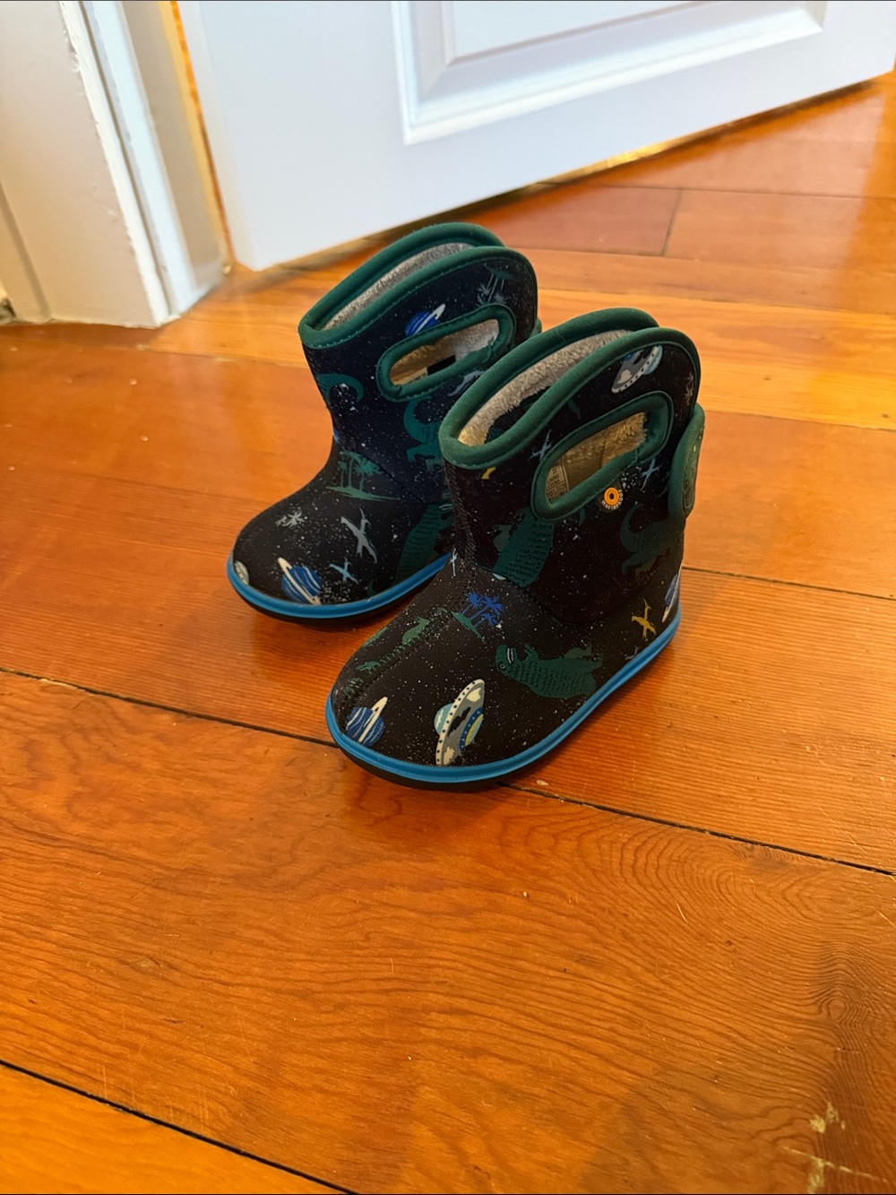 Bogs Kids Space Print Pull-On Boots - Black and Green